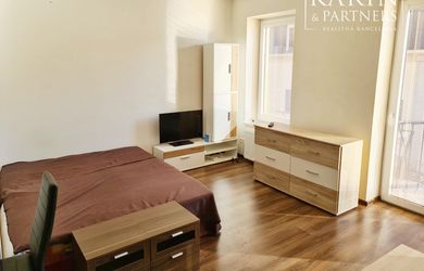 Exkluzívny 1-izbový byt na prenájom v srdci Skalice – Pivovarská ulica